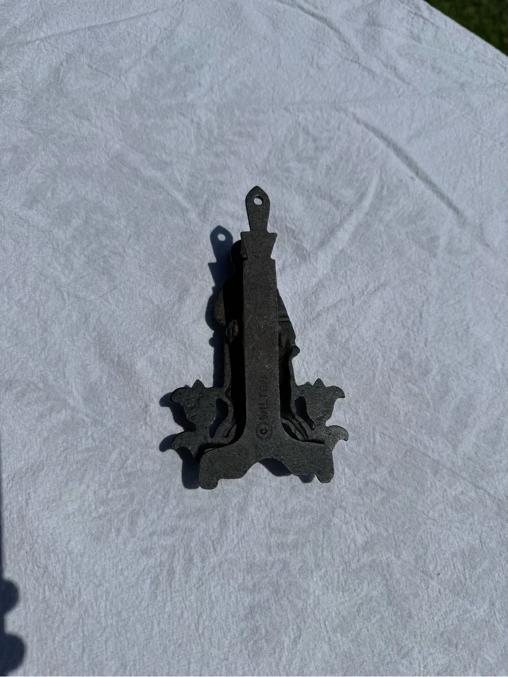 Vintage Wilton Cast Iron Wall Clip